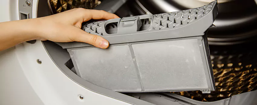 Signs Of A Clogged Dryer Lint Trap in Rialto, California